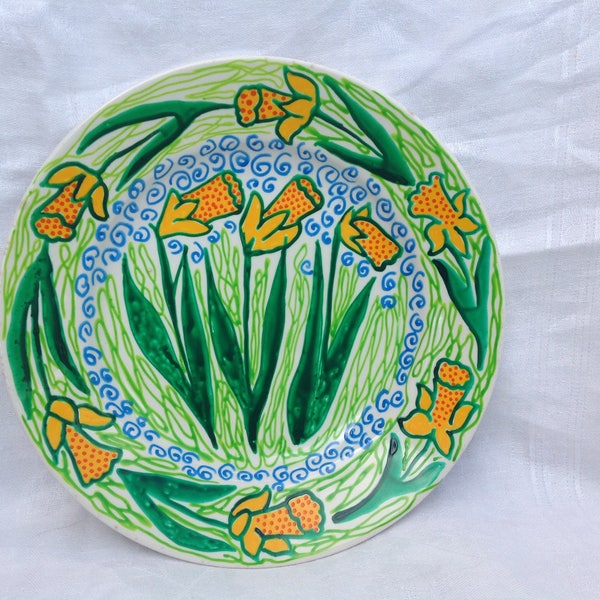 Crazy daffodil plate, Handpainted in bright colours