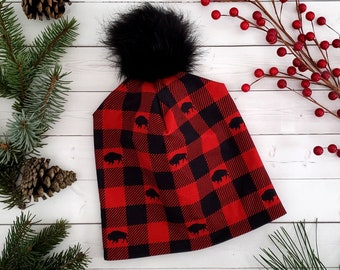 Women's Red Buffalo Plaid Beanie Hat With Faux Fur Pom - Stretch Knit Slouchy Skull Cap For Winter (Medium)