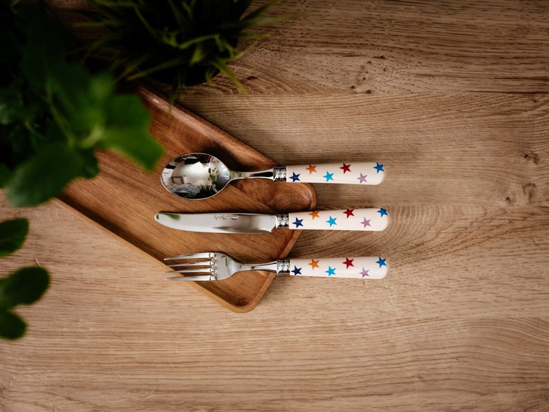 Ensemble de salle à manger pour enfant ou adulte avec étoiles multicolores Couverts, assiette, bol, tasse, vaisselle, cuisine, dîner, nourriture, repas, repas image 9