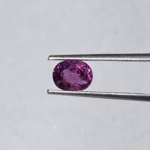 PURPLE PINK SAPPHIRE, Oval Cut Sapphire, Natural Sapphire, Unique Small 1.75 Carats No Heat Ceylon Sapphire Stone for Making jewelry