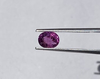 Zafiro de Ceilán ovalado rosa púrpura: 1,75 quilates, sin tratamiento térmico