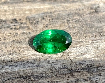 Certified Tsavorite |1.81 Carats |Natural Tsavorite |Vivid Green |No Treatment |Oval Cut Tsavorite | Green Garnet