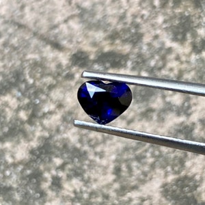 Heart Cut Blue Sapphire: 1.03 Carat Ceylon Gemstone, Unheated
