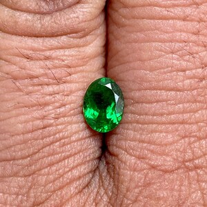 Natural Tsavorite |1.06 Carats |Oval Cut Tsavorite |Vivid Green |No Treatment | Green Garnet | Beautiful Cut With No Inclusion
