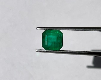 Cushion Cut Emerald 1.80 Carats ,Natural Emerald , Certified Emerald ,Clean Emerald ,Untreated Emerald,May Birthstone,Vivid Green