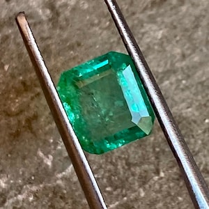 AGR Certified Emerald Cut ,2.59 Carats ,Natural Emerald , 8.5 x 7.5 MM ,Deep Color Emerald, Zambian Emerald ,No Treatment,May Birthstone
