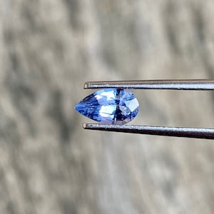 8,5x5 mm Zafiro azul natural certificado Corte pera 1,04 CTS Piedra preciosa suelta facetada