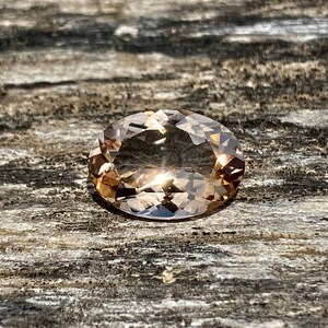 Peach Morganite Gemstone: 4.74 Carat Oval Cut, Deep Color