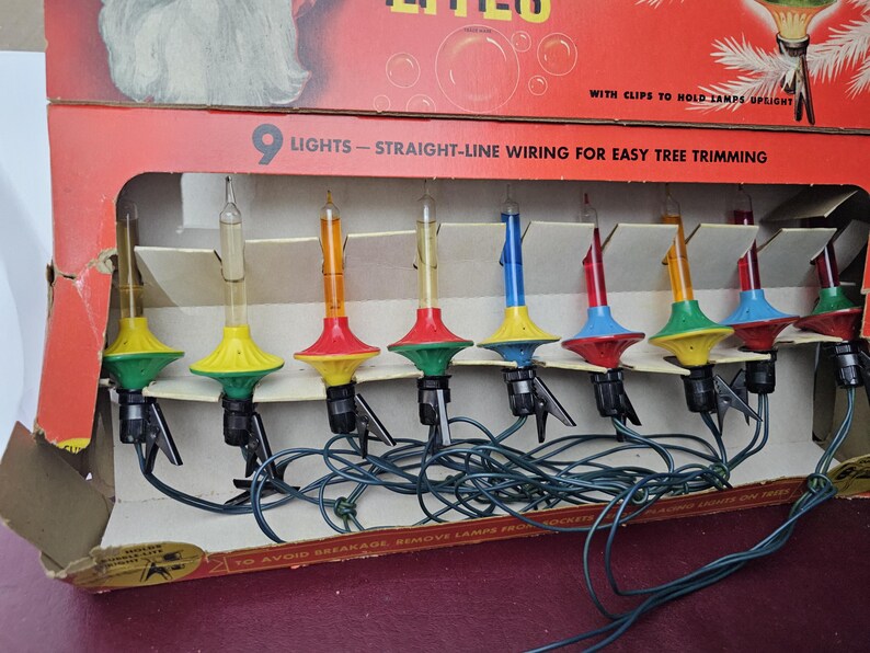 9 Vintage 1940's Noma C6 Flying Saucer Christmas Bubble Lights in Box
