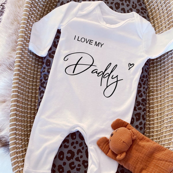 I Love My Daddy Baby Vest, Personalised Daddy Bodysuit, Babygrow, Newborn Pregnancy Announcement, Going to be a Dad, Daddy Announcement Gift