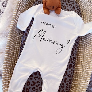 I Love My Mummy Baby Vest, Personalised Mummy Bodysuit, Babygrow, Newborn Pregnancy Announcement, Going to be a Mum, Mummy Announcement Gift