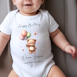 ハッピーバースデー ナニー ベビーグロー、おばあちゃんの1歳の誕生日、祖父母の誕生日プレゼント、ナナの誕生日、ナンの誕生日、スリープスーツ ベスト ボディスーツ
