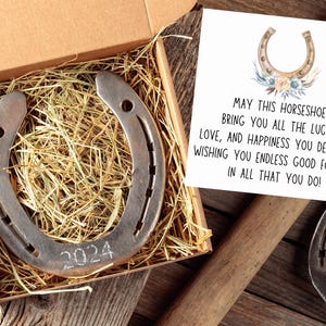 Fer à cheval porte-bonheur artisanal avec carte porte-bonheur personnalisée | Cadeau unique pour la chance et la prospérité | Un souvenir de décoration rustique pour toutes les occasions