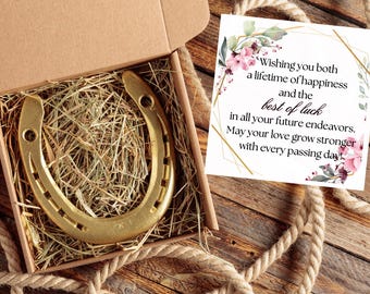 Engraved Wedding Horseshoe Gift: Rustic Lucky Keepsake