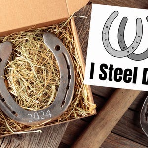 Regalo del 11.° aniversario de bodas para esposo o esposa, herradura de acero grabada, herradura de la suerte real con tarjeta "I Steel Do", aniversario de acero