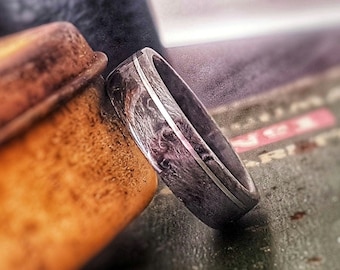 Grijze esdoorn trouwring met sterlingzilver inlegwerk