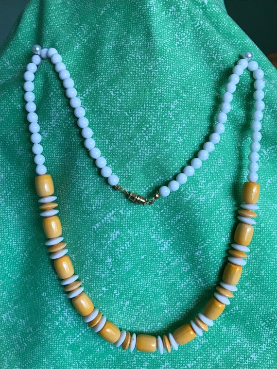 Yellow and White Lucite Bead Necklace