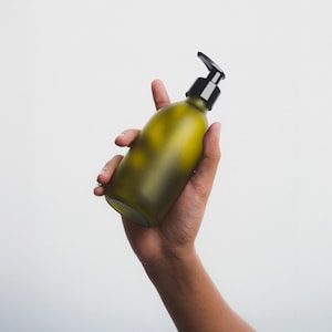 Grüner Glas Seifenspender, Matte Glas Seifenflasche, Glas Seifenflasche, Wiederverwendbare Glas Pump, Glas Spenderflasche, Saubere Wohn Flaschen
