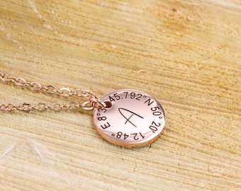Coordinates engraving letters, initials pendant personal and expressive
