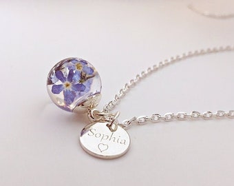 Forget-me-not engraved pendant with Charm Trailer uniquely personalized