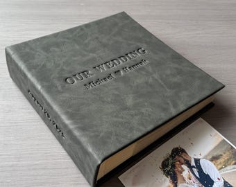 Personalized Wedding Photo Album with pockets for 100/200/300 4x6 photos, Custom Wedding Gift for Couple
