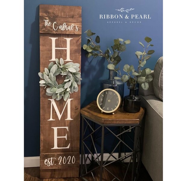 Custom Family Name Home Sign // Front Porch Sign // Indoor Signs // Home Signs // Wood Sign with Wreath