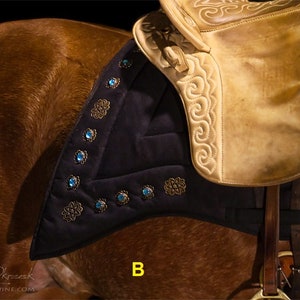 Show Baroque saddle pad.