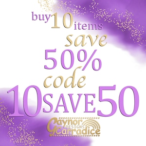 Puede incluir: Gráfico morado y dorado con el texto "buy 10 items save 50% code 10SAVE50" y el texto "Paynor Designs Carradice" en un círculo.
