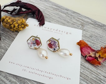 Handmade earring, Floral earrings, handmade earrings, Resin Earrings, Real Flower Earrings, Earring gift, Dried Floral, Pearl earrings