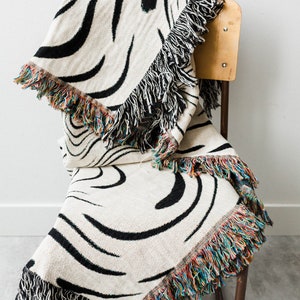 Marble Throw Blanket: Black & Off White Woven 100% Cotton Throw, Zebra Print, Unique Textile, Gift for her, Bold Unique Pattern image 2