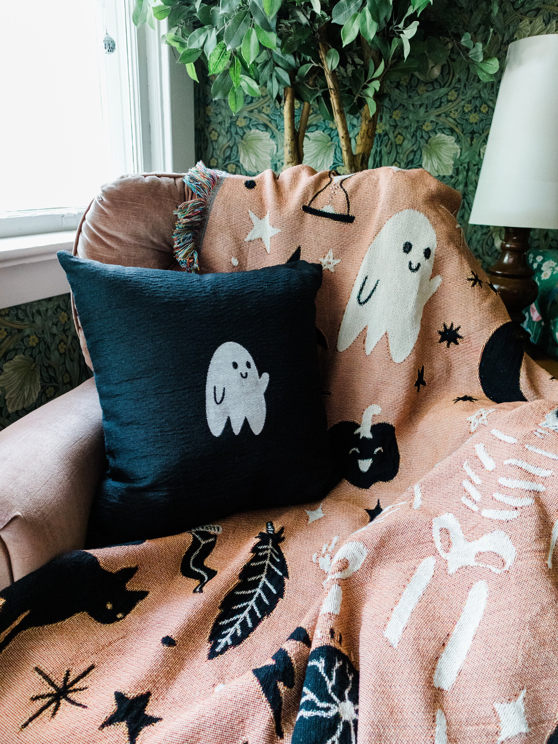 Custom - Happy Ghost Halloween Pillow