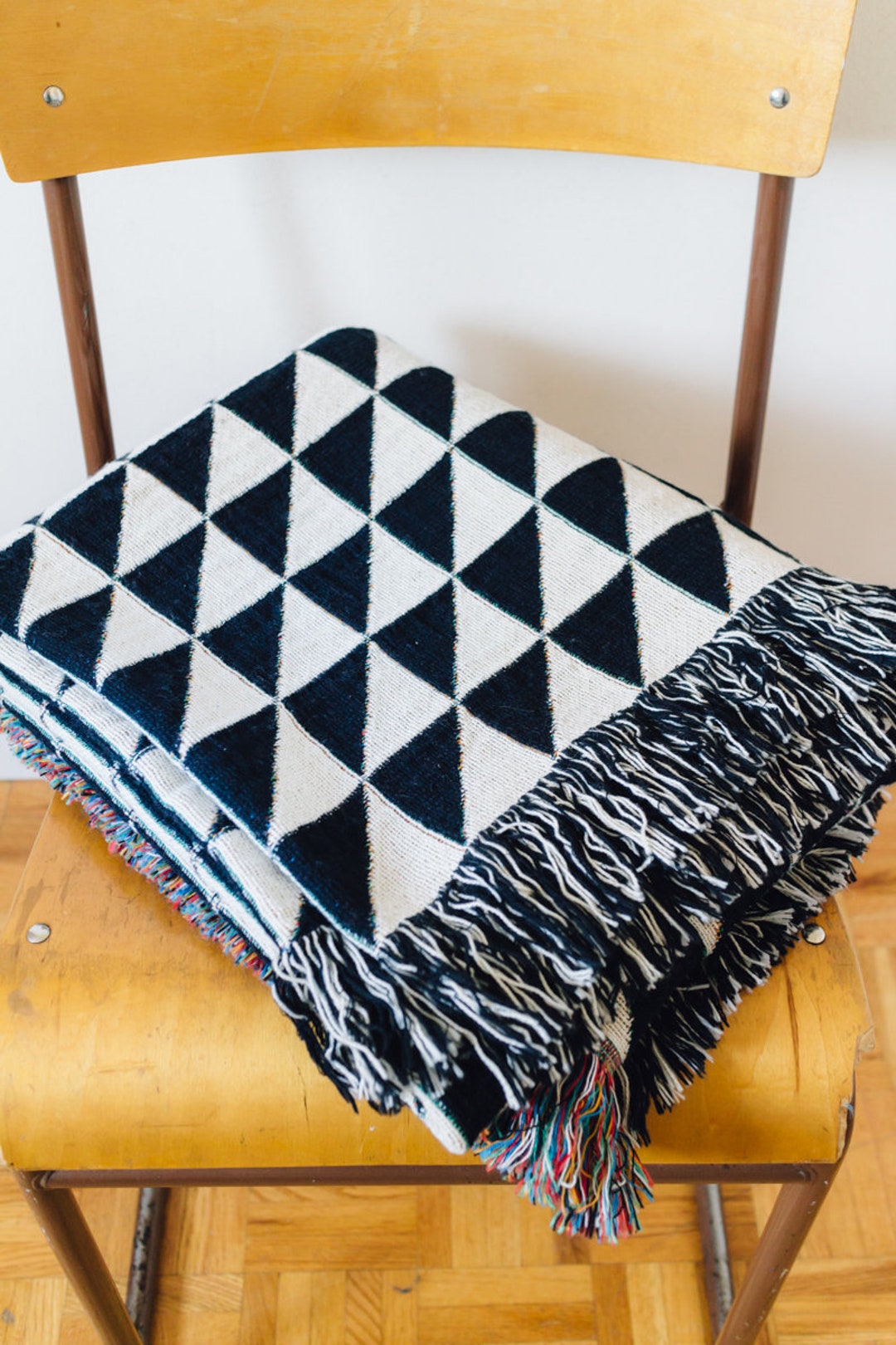 Geometric Blanket Color Block Woven Throw Black and White Triangle Pattern Modern Minimalist Chic Stylish Bed Contemporary Home Decor Etsy Canada