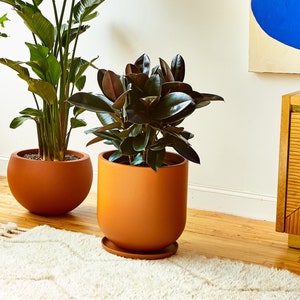 Wythe 40 Planter Pot, Large Fiberglass Planter, Indoor/Outdoor, Drainage Hole and Removable Plug