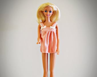 Beautiful vintage Barbie doll / + cute night dress with purple label Genuine / + matching pink sandals / Mattel