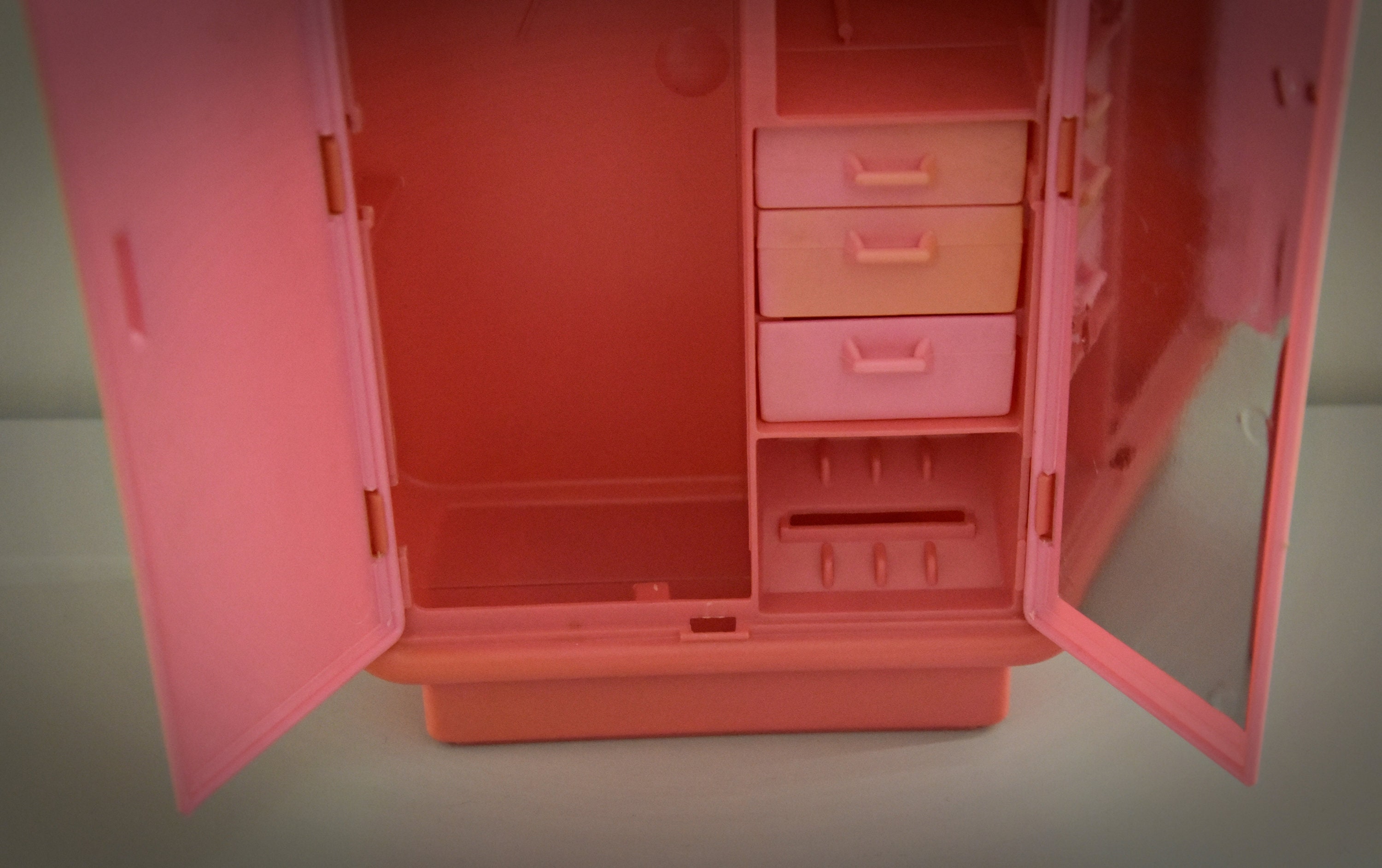Vintage Mattel Barbie Dream Furniture Collection Armoire Nr 2471
