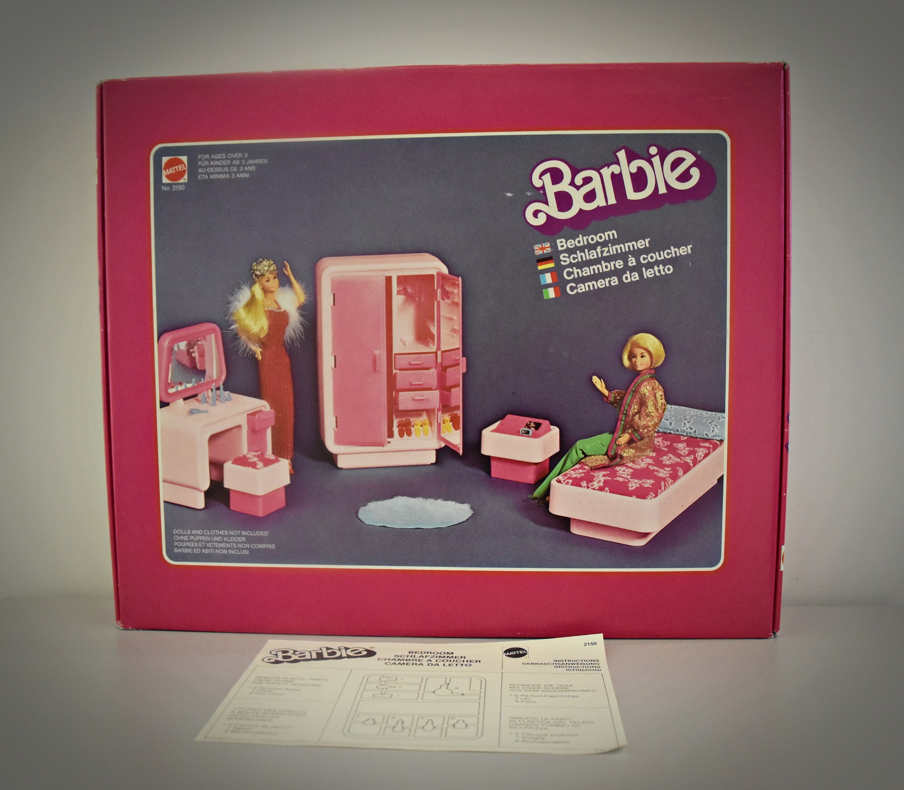 Beautiful vintage Mattel Barbie Bedroom Made in Italy 2150 Collectors