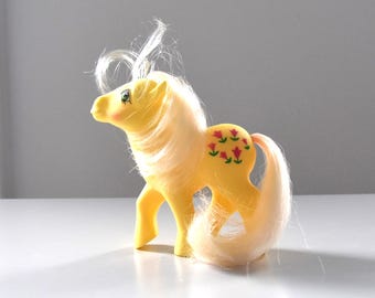 1984 Posey My Little Pony - Generation 1 - Yellow With Pink Tulips