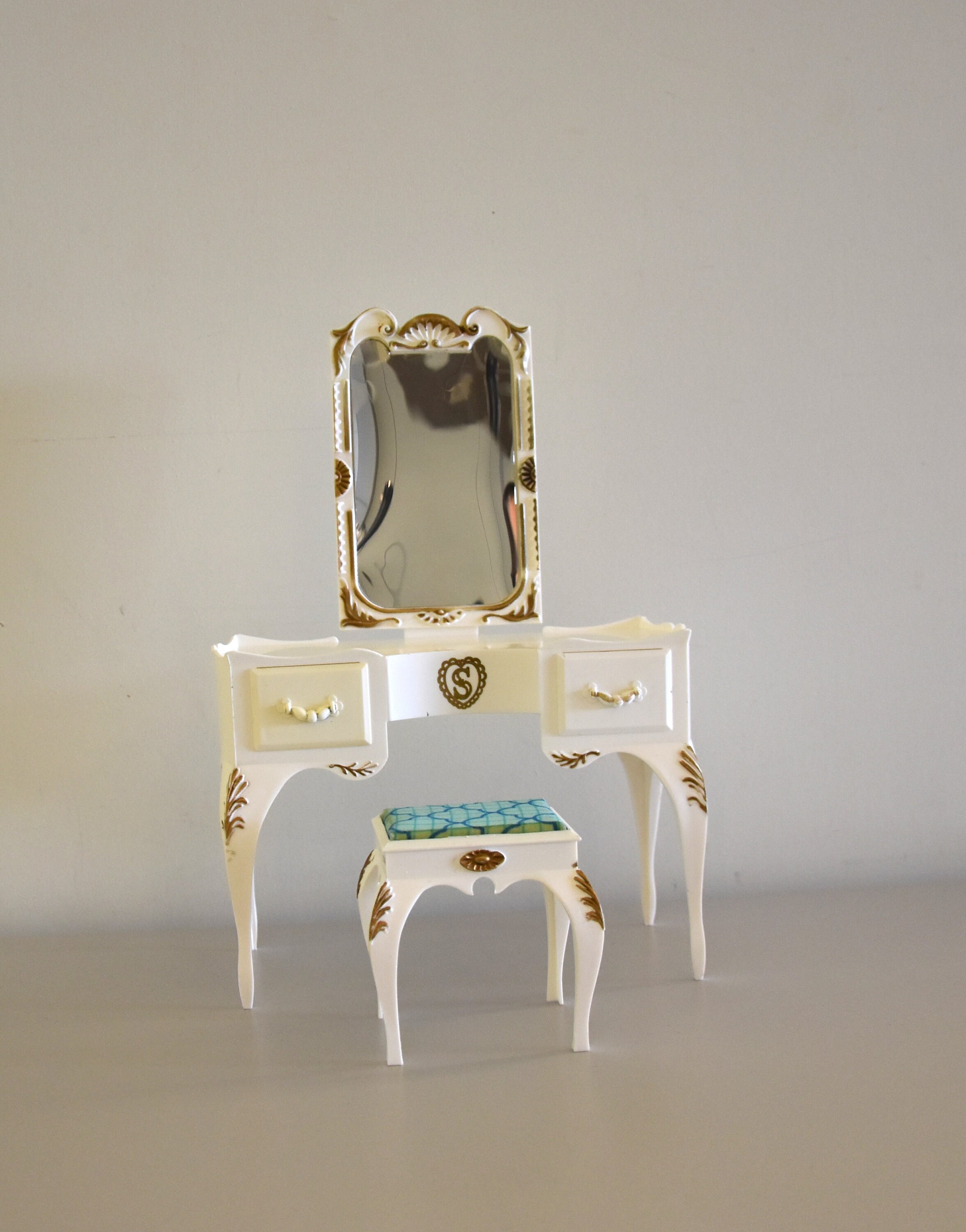 ドレッシング テーブルとスツール ヴィンテージ シンディ ペディグリー ヴィンテージ シンディ ペディグリー ドレッシング テーブルと