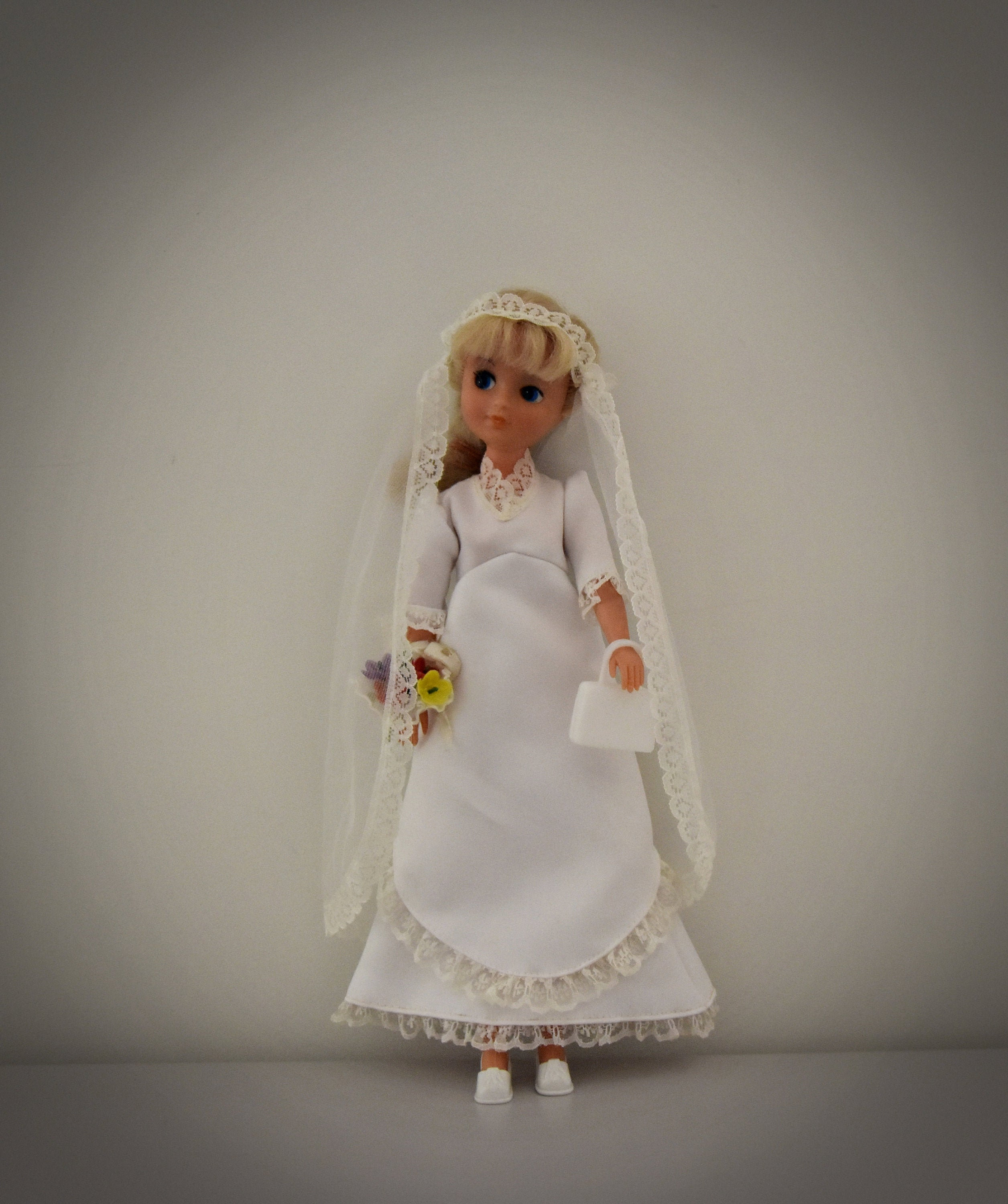 sindy wedding dress
