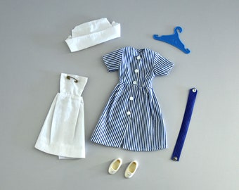 Rare vintage outfit Sindy Pedigree "Emergency Ward" with label / + white shoes with bows and coat rack / #12S12 / 1965