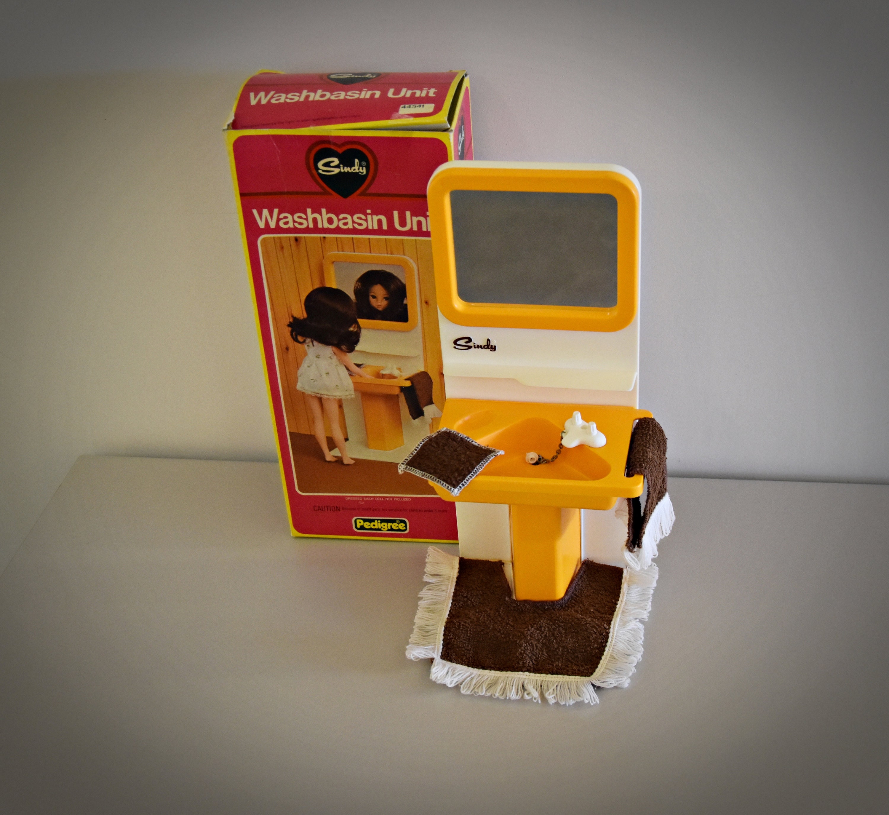 sindy doll furniture collectors