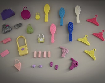 Vintage mix Barbie beauty accessories / 30 pieces / handbags, coat racks, brushes and beauty / beautiful addition collection Barbie