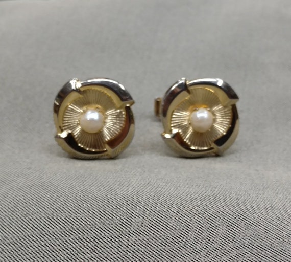 Vintage Cultured Pearl Cuff Links - image 1