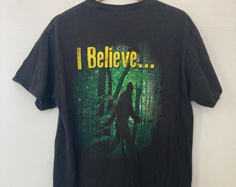 90s Bigfoot on the Strip / I Believe shirt size large - Branson MO souvenir