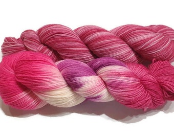 2x100g Trekking 4ply sock yarn 75/25 hand dyed 420 m/100g fingering pink red