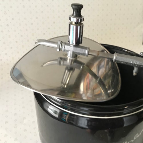 Midcentury FLEX SEAL Pressure Cooker Black Enamel With shops Flexible Chrome Sealing Lid