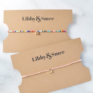 Pulseira de corda com letra inicial, pulseira de corda ajustável, pulseira de letra, pulseira delicada de contas, pulseira da amizade, pulseira inicial