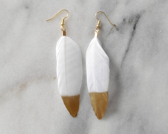 Pendientes de plumas blancas, pendientes de borlas de plumas blancas bañadas en oro, pendientes bohemios, pendientes bohemios, pendientes de boda, plumas de pato, novia