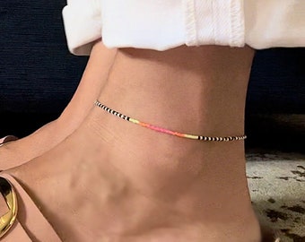 Dainty Anklet, Tiny Beaded Anklet, Seed Bead Anklet, Beaded Anklet, Bead Ankle Bracelet, Colorful Minimal Ankle Bracelet, Delicate Anklet