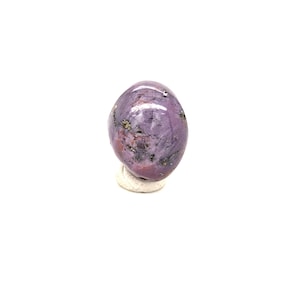UV Reactive Ruby Corundum Gemstone 17.5mm Hand Polished Healing Crystal 6.32g from India